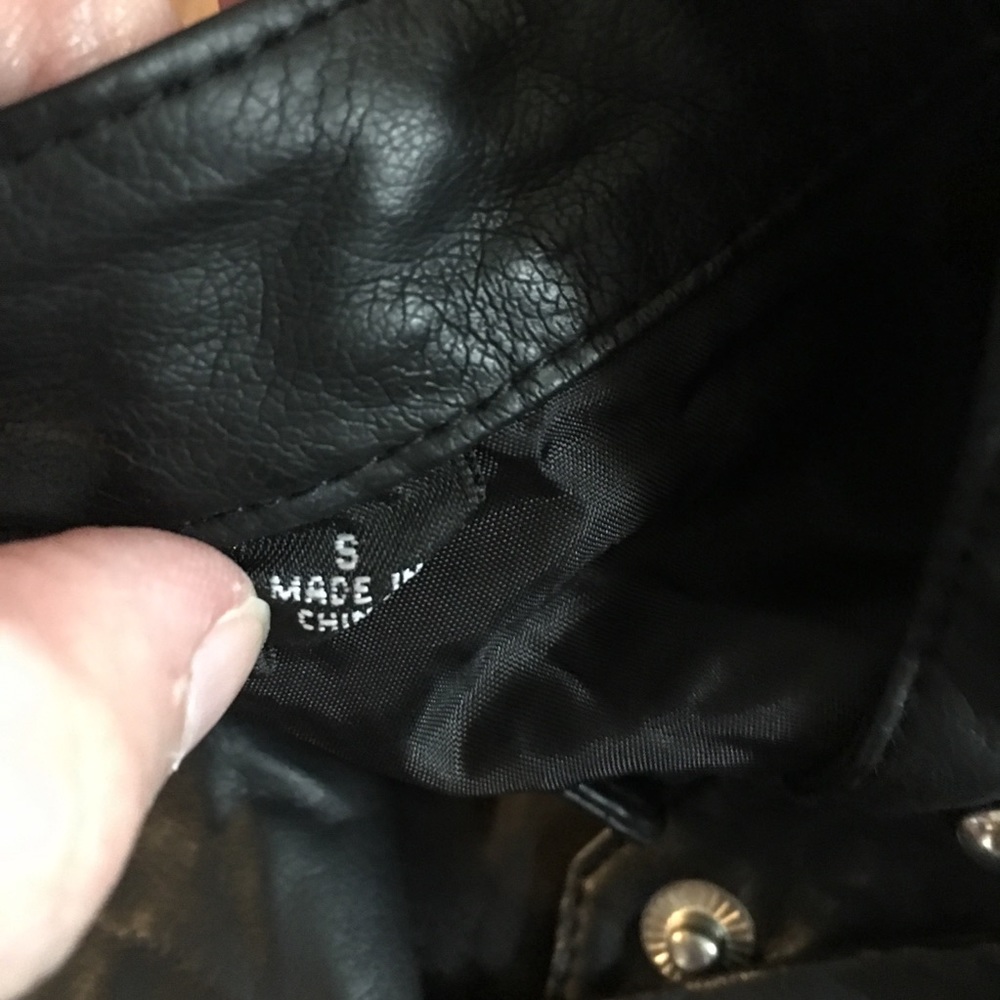 Allen B by Allen Schwartz black vest size small - Picture 3 of 6